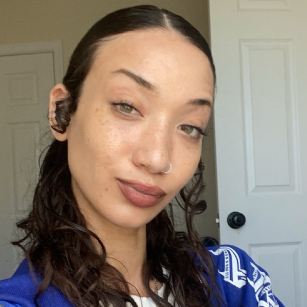 Meet your Posher, Kayla